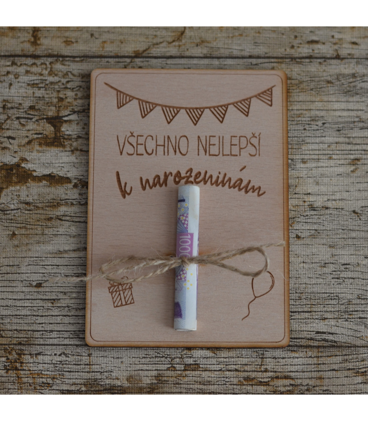 Dřevěné přání k narozeninám