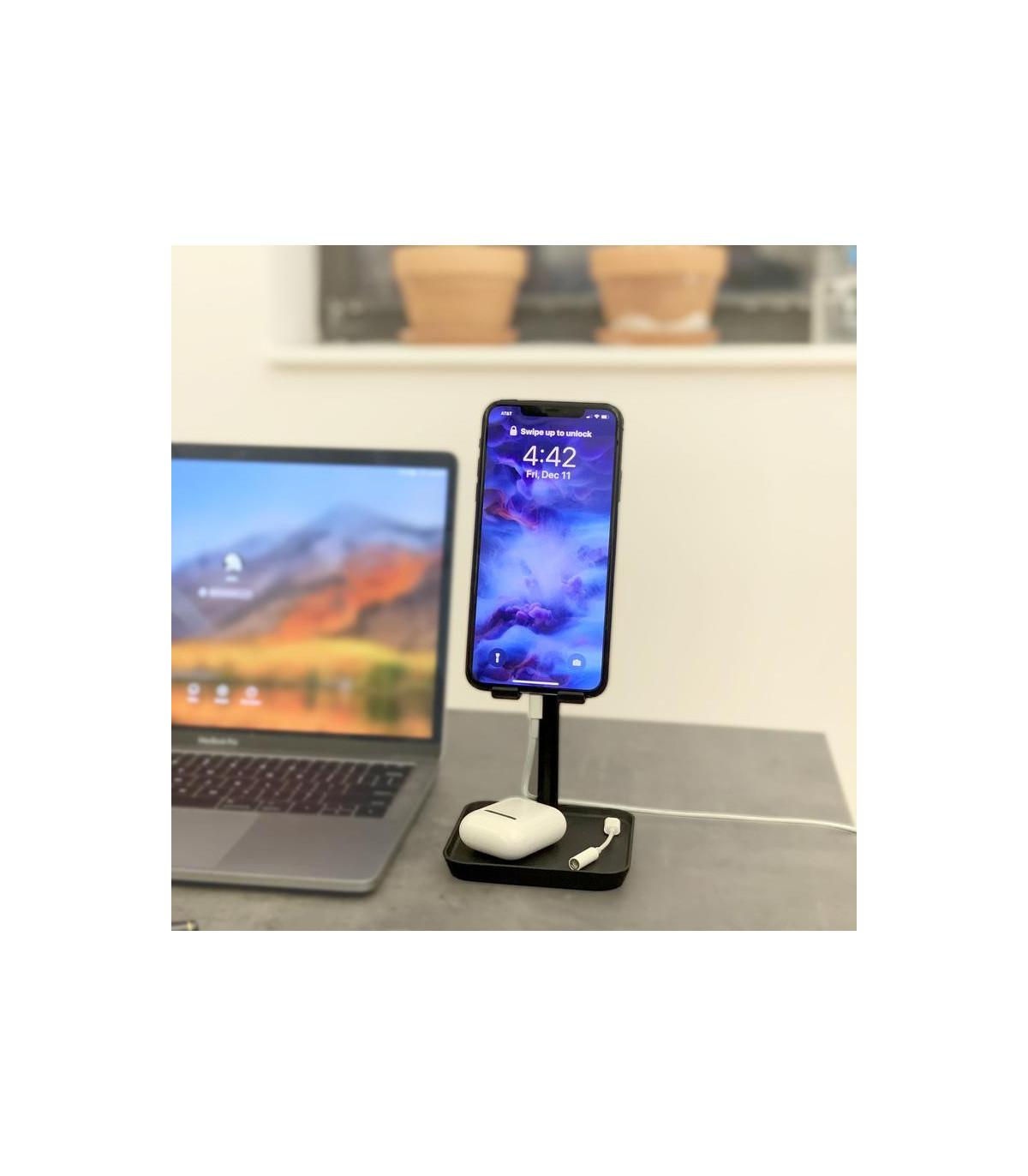 Stojánek na mobilní telefon