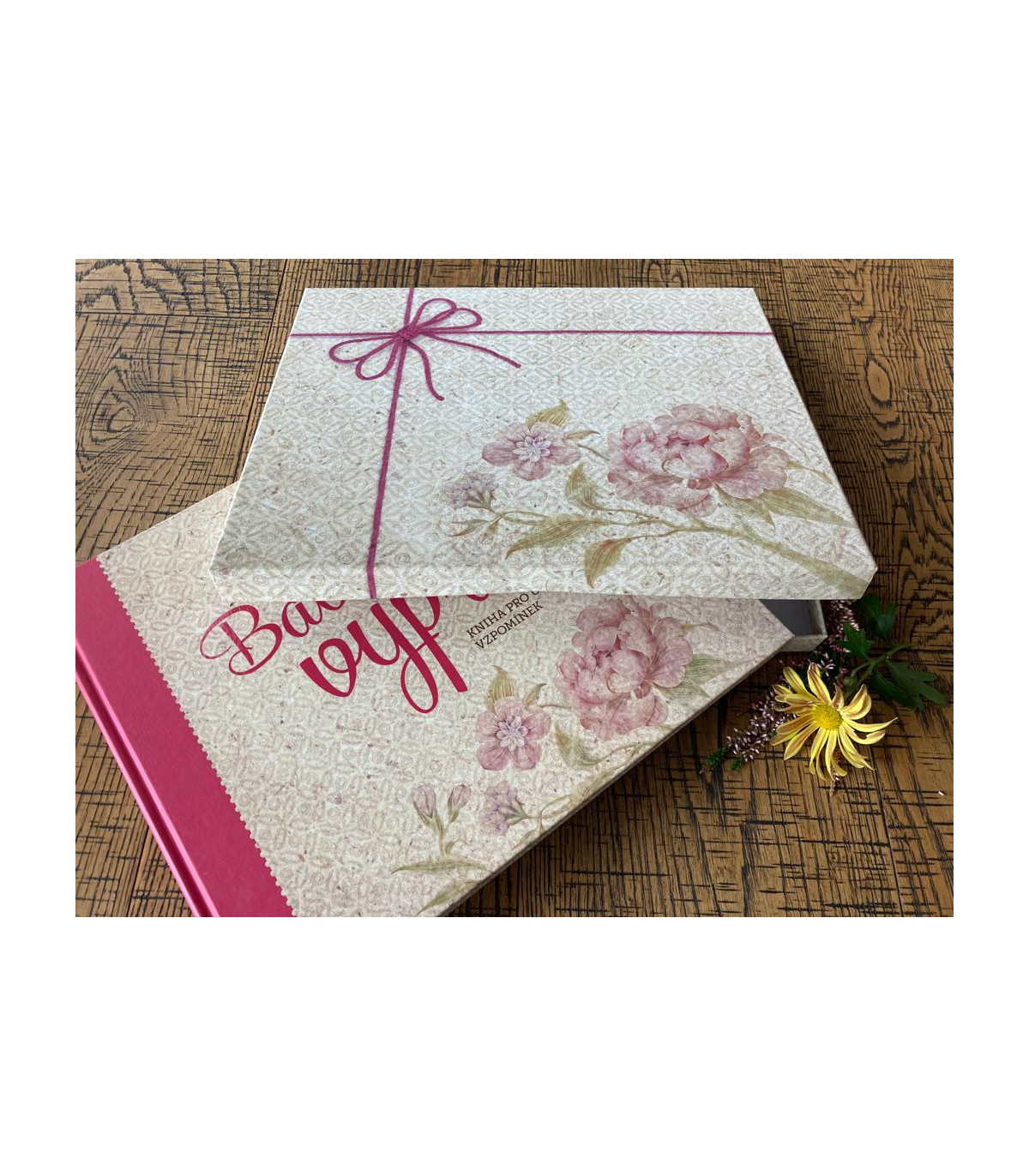 Dárková krabice na knihu Babičko vyprávěj