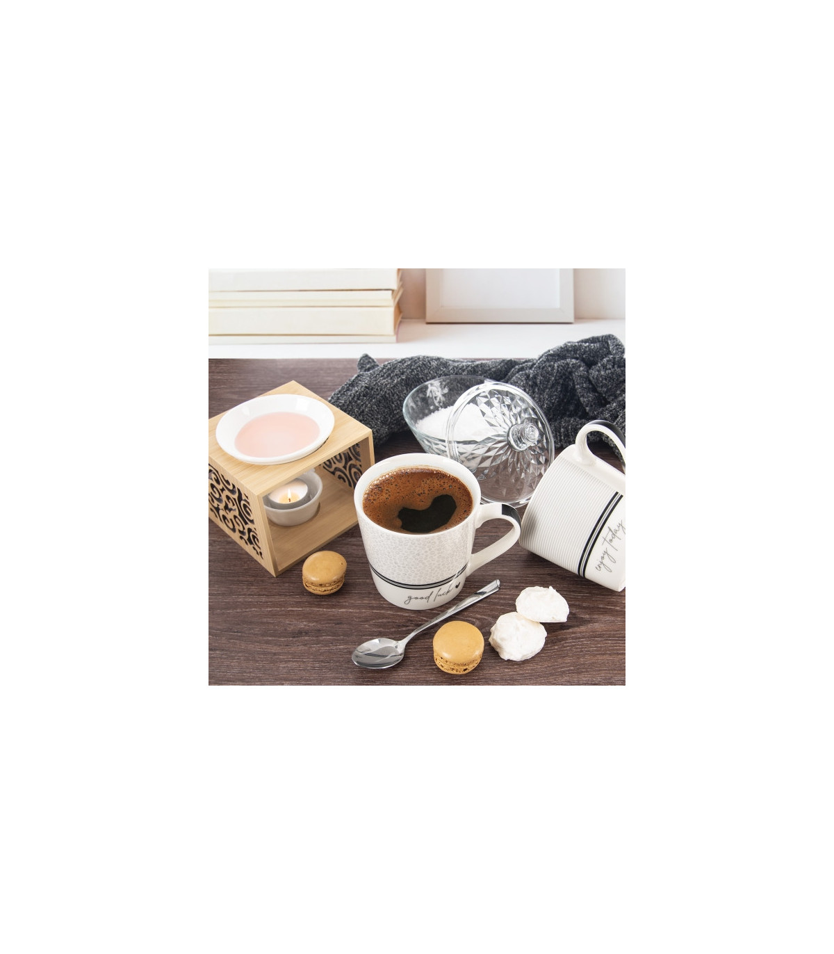 Elegantní aromalampa s bambusem