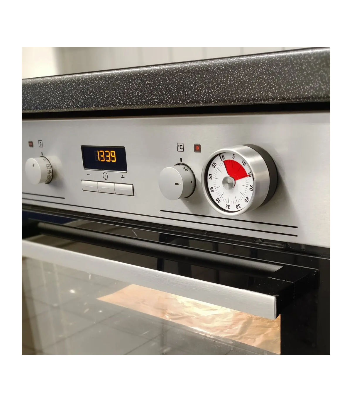 Kuchyňská nerezová minutka s magnetem